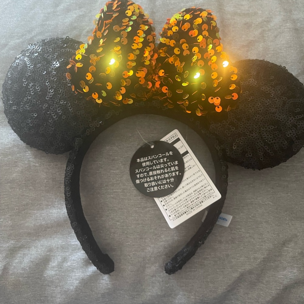 Tokyo Disney Resort Halloween  Minnie Mouse sequin Black orange Headband